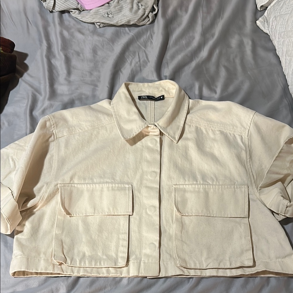 Zara Cream Utility Jacket with Relaxed Fit
